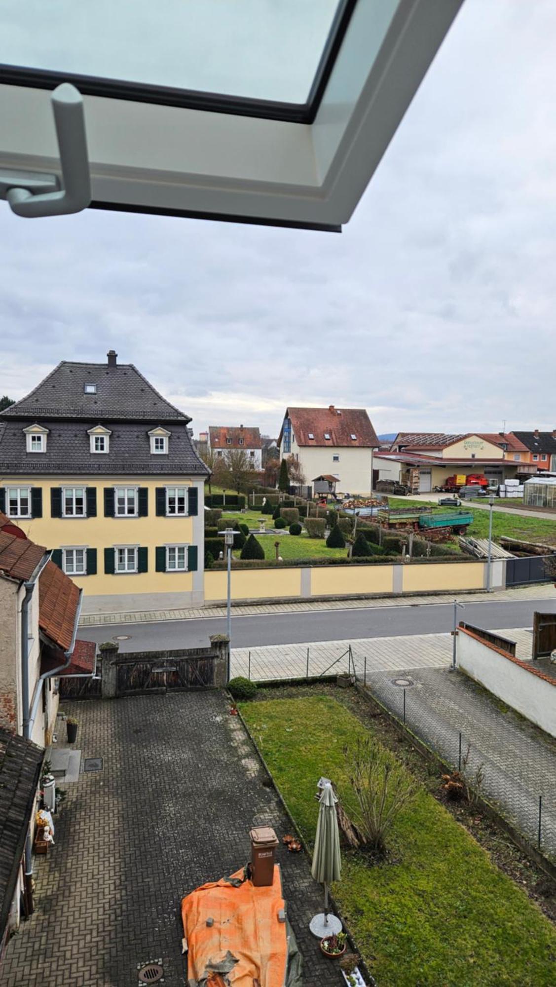 Ferienwohnung As5 Two Bamberg - Zentrale Lage Mit Parkplatz Hallstadt Exterior photo
